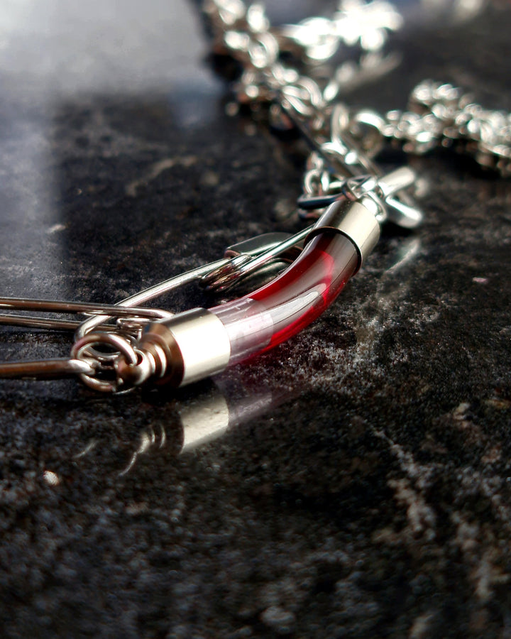 LIMITED EDITION Necklace With Cross And Imitation Blood Tube - Nikaneko